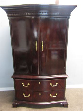 Thomasville Traditional Style Armoire in Dark cherry Wood Style