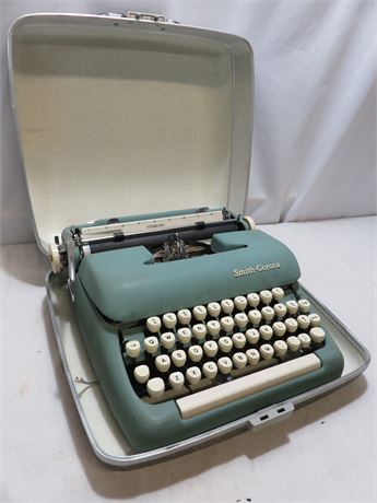 SMITH-CORONA Sterling Portable Typewriter