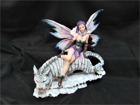 Resin Fairy Figurine - Female Spell-Caster with Saber-Tooth Tiger