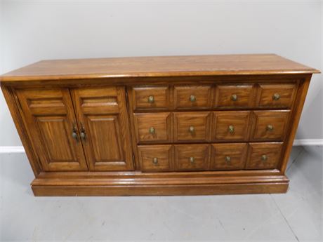Rustic Classic Wood Dresser