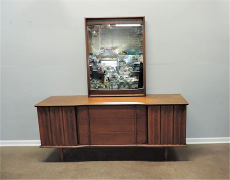 Mid Century Modern United Furniture Dresser and Mirror