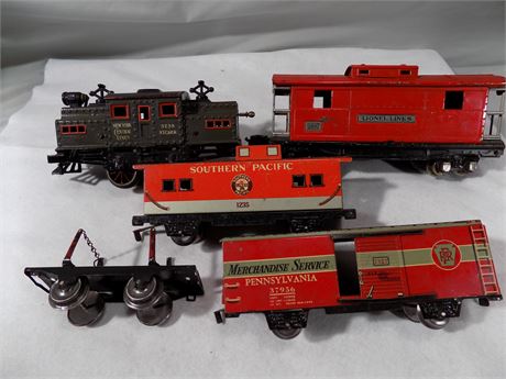 Antique Ives, Lionel and Marx Model Train