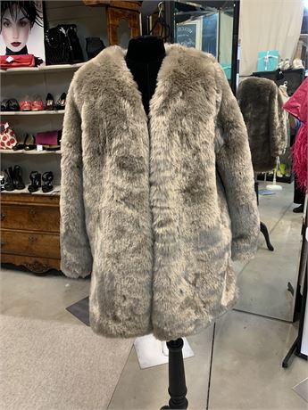 'PRETTY LITTLE THING" Faux Fur Jacket with Tags