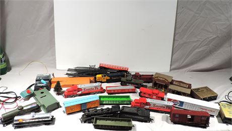 Vintage TYCO Toy Train Cars / AHM Train Cars / Power Packs