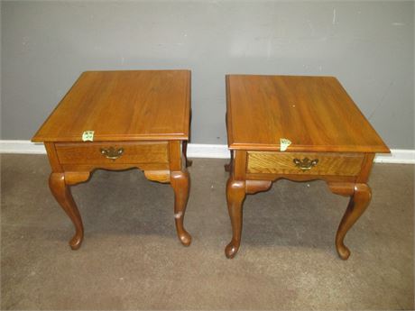 Matching "BROYHILL QUEEN ANNA CHERRY" End Tables