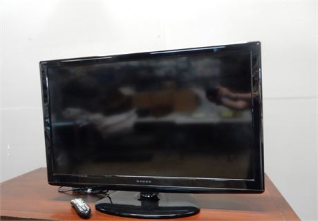 Dynex 40 Inch HD LCD TV with Remote