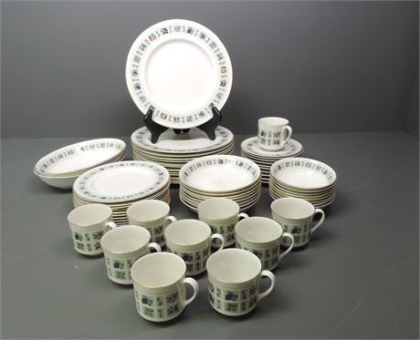 Discontinued ROYAL DOULTON Fine China 'Tapestry' Set
