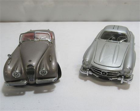 2 - 1:24 Scale Diecast Cars - Franklin Mint and Danbury Mint