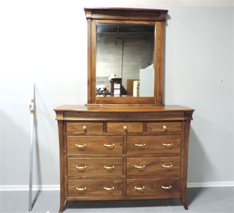 AMISH Made SCHLABACH Solid Wood Dresser / Mirror / Apple Creek, Ohio