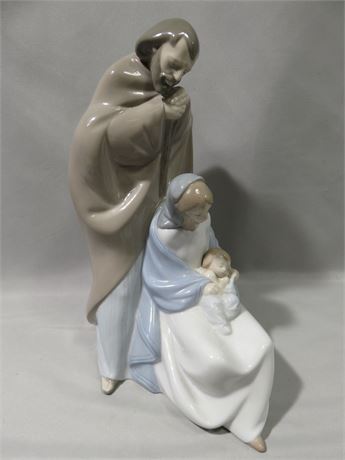 NAO by Lladro "A Child Is Born" Figurine