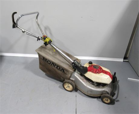 Vintage Small 18" Honda Gas Trim Lawn Mower