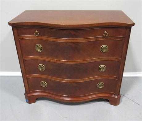 Bow Front 4 Drawer Chest