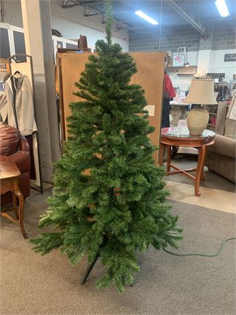 Christmas Tree, Artificial Medium Spruce