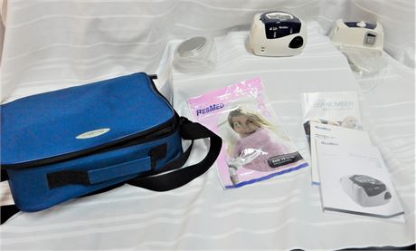 Compact Resmed Sleep Apnea System with Bag
