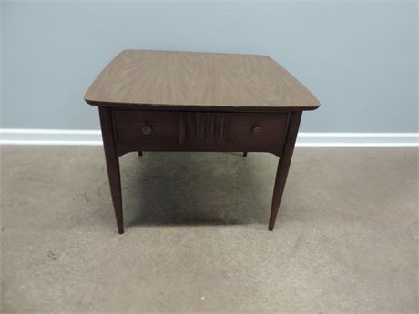 MID CENTURY Hassett Furniture Wood End Table