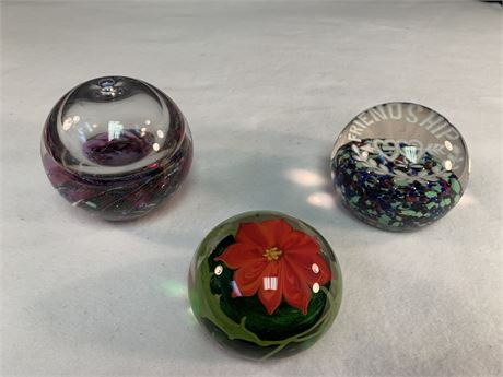 Paper Weights Signed, MAYTUM Studio Oil Lamp, GENTILE GLASS, Signed R. OLMA