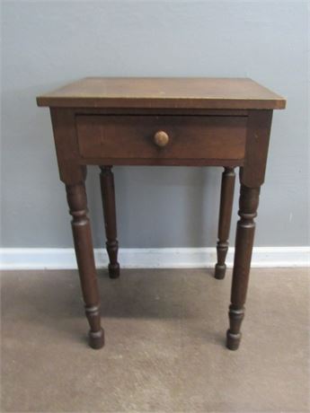 Antique Side Table with 1 Hand Dovetailed Drawer