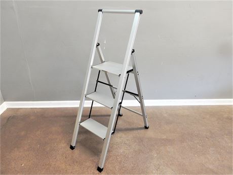 Frontgate Aluminum Lightweight Utility Ladder