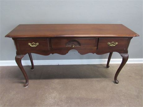 Thomasville 3-Drawer Sofa Table with Cabriole Legs