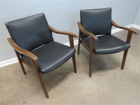 MADISON Mid-Century Arm Chairs
