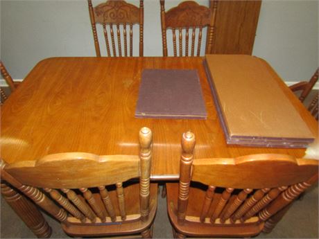 Amish Style Oak Dining Table