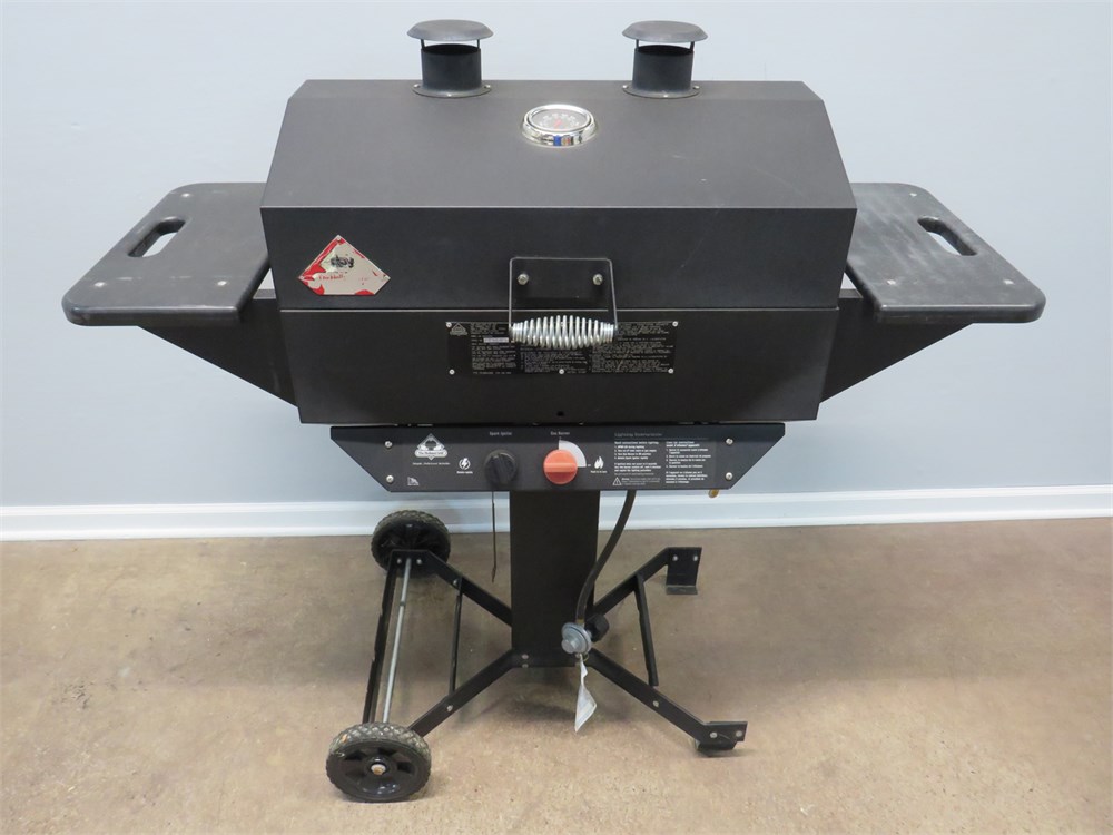 Transitional Design Online Auctions - HAMILTON BEACH 3-in-One Grill/Griddle