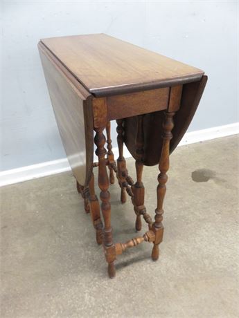 Vintage Dropleaf Gateleg Table