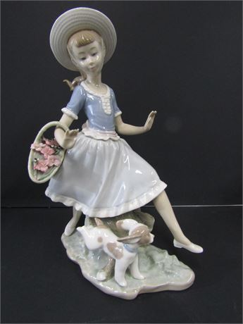 Lladro #4920 "Mirth in the Country Girl"