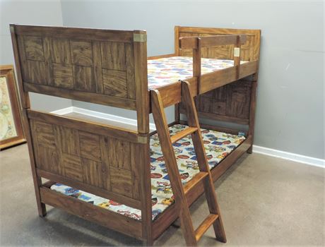 Drexel Heritage Twin Size Bunk Bed Set with Bunky Boards