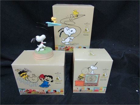 "Peanuts" Figurines Hallmark