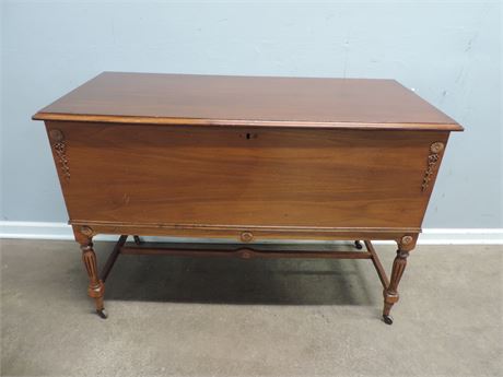 Cedar Chest / Stand / Casters