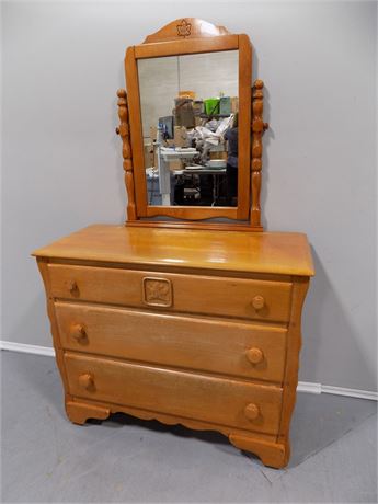 Virginia House Dresser & Mirror