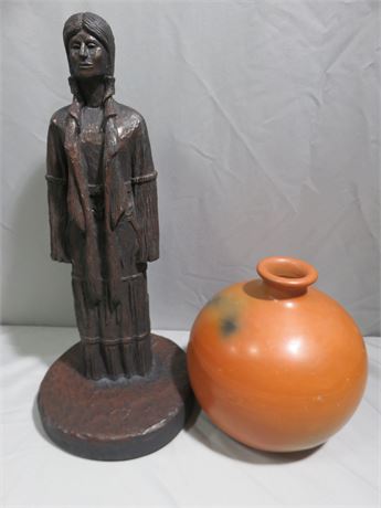 LARGO Native American Sculpture / Vase