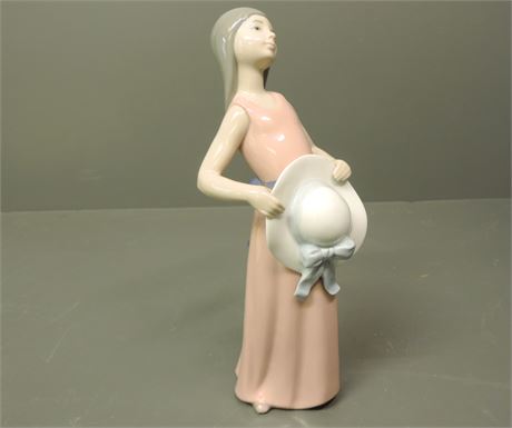 LLADRO "Dreamer" Porcelain Figurine