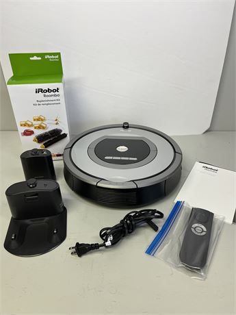 IRobot Roomba/Vacuum Cleaner