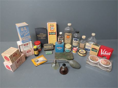 Antique Pharmaceutical Bottles & Medical Supplies