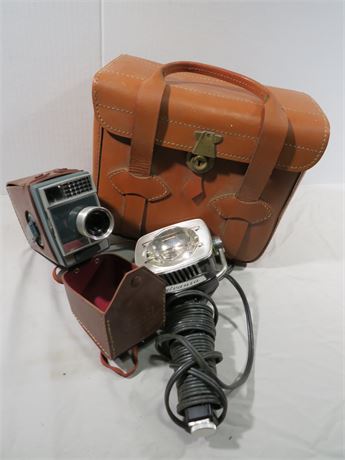 Vintage KODAK Automatic 8 Movie Camera