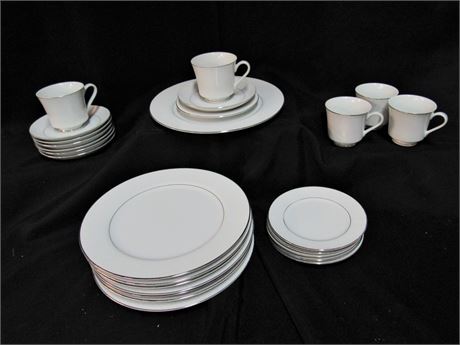 Crown Victoria Lovelace China Lot - 26 Pieces