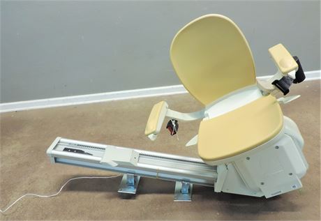Acorn Automatic Stair Lift with Remote