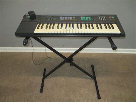 Yamaha PSR-16 Portable Keyboard with Folding Stand
