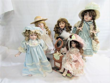 6 Piece Doll Lot - 5 Porcelain/Bisque Dolls and Vanity