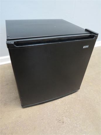 KENMORE Compact Refrigerator