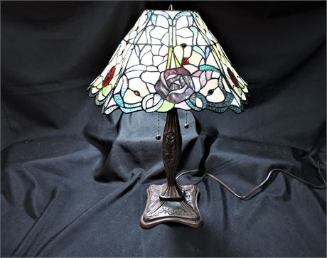 Tiffany Style Stain Glass Table  Lamp