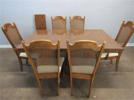 Mid Century Dining Table with Chairs with Wicker Type Backing, 1 Leaf