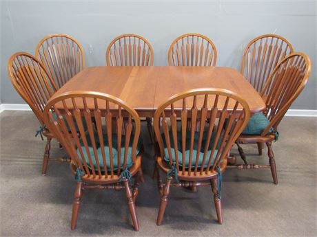 Gorgeous Cherry Finished Double Pedestal Dining Table 8 Chairs and 7 Leaves!