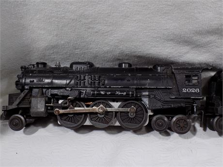 Lionel #2026 Locomotive & Tender Car