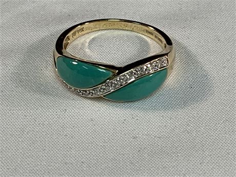 14KT Green Enameled Ring