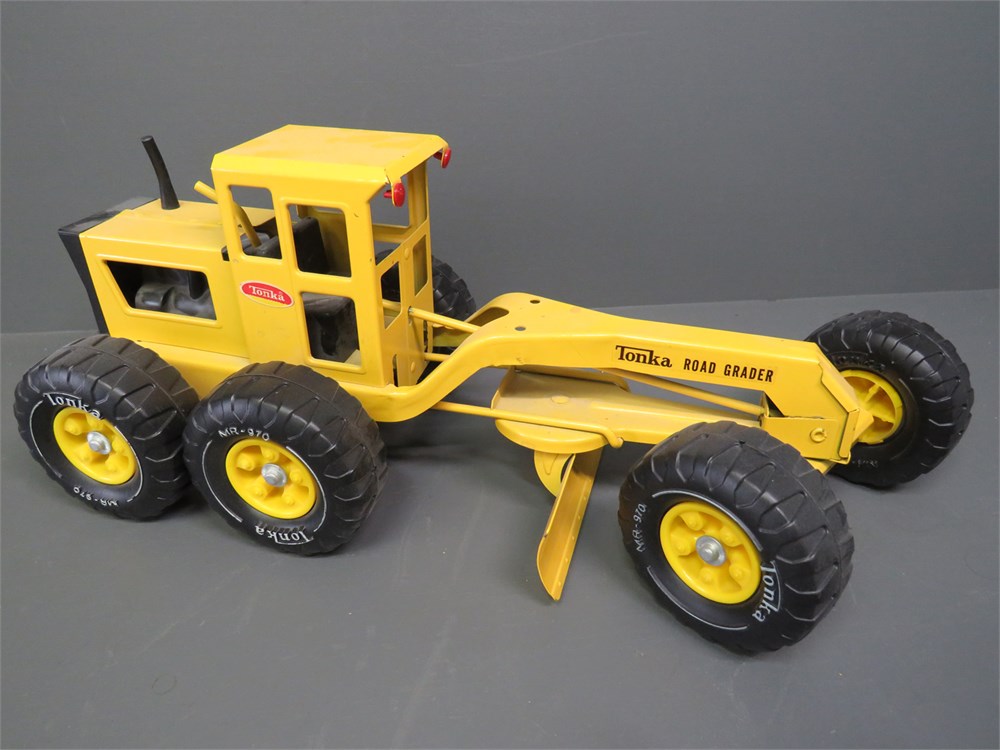 Tonka metal 2025 road grader