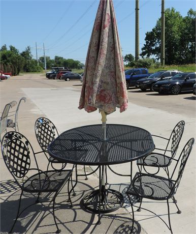 Wrought Iron Outdoor Table / Four Chairs / Umbrella / Stand
