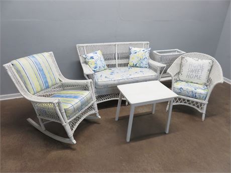 5-Piece Wicker Seating Group